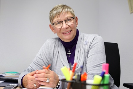 Auf dem Foto: Manuela Zöllner